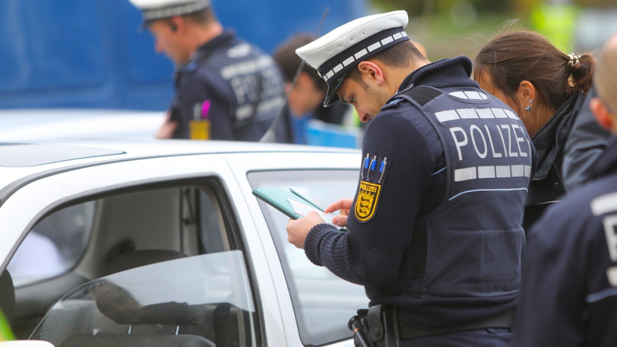 fuehrerschein es ist offiziell – die europaeische union schafft den lebenslangen fuehrerschein fuer senioren ab und zwar ab diesem datum 1
